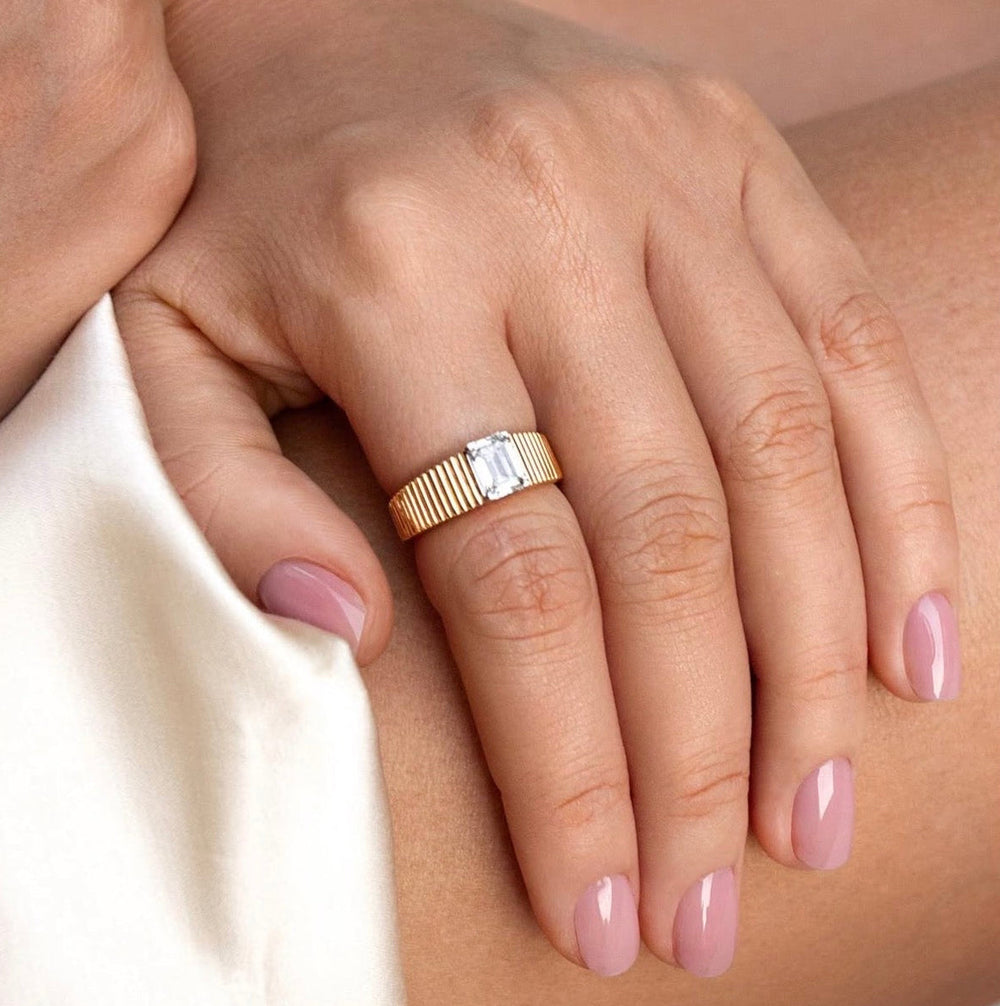 Natural vs Lab-grown Diamond Jewellery in Dubai: Which Offers Better Value?