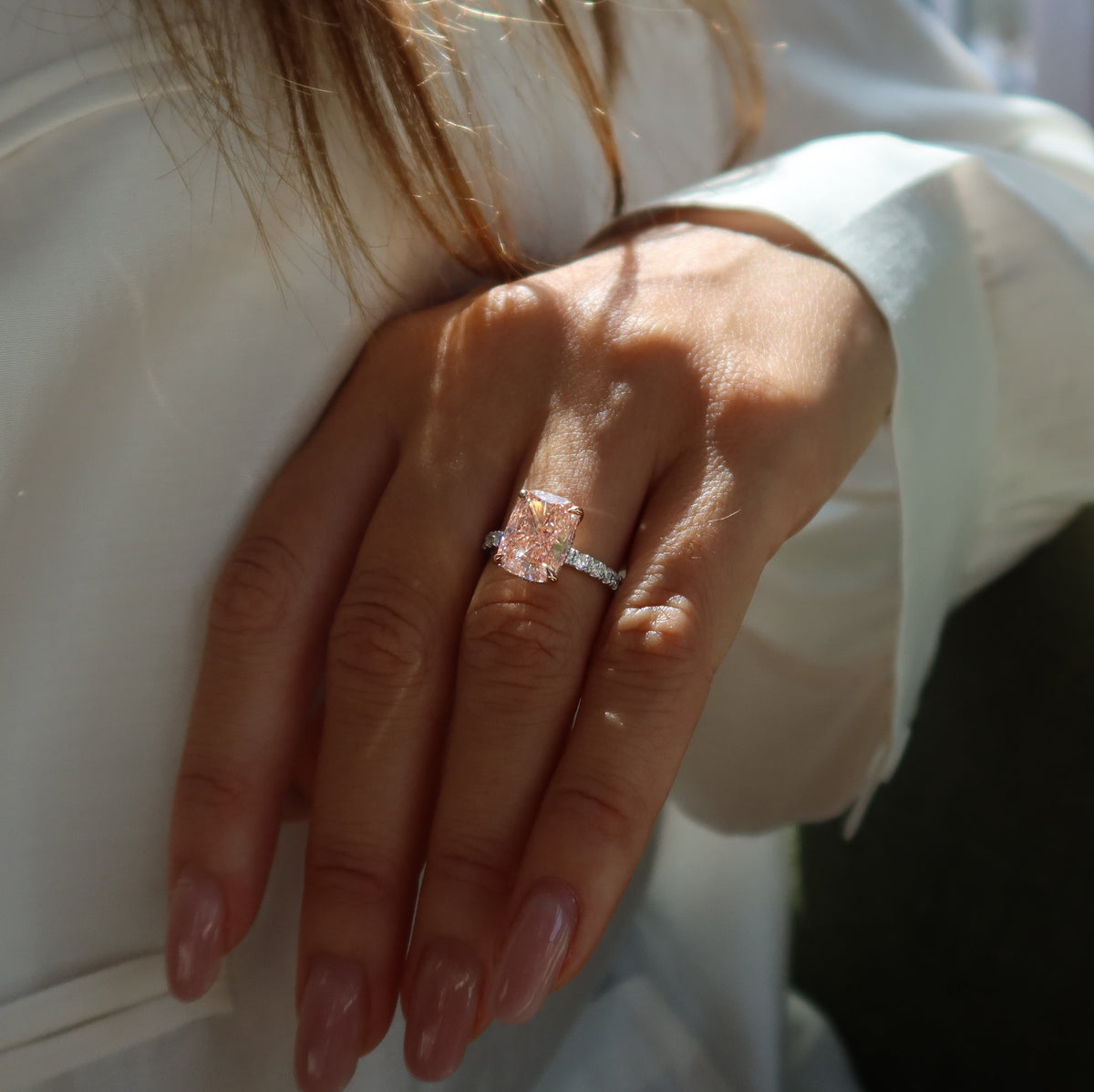 4.01 Ct Fancy vivid pink lab grown diamond Ring with side diamonds 0.53 cttw