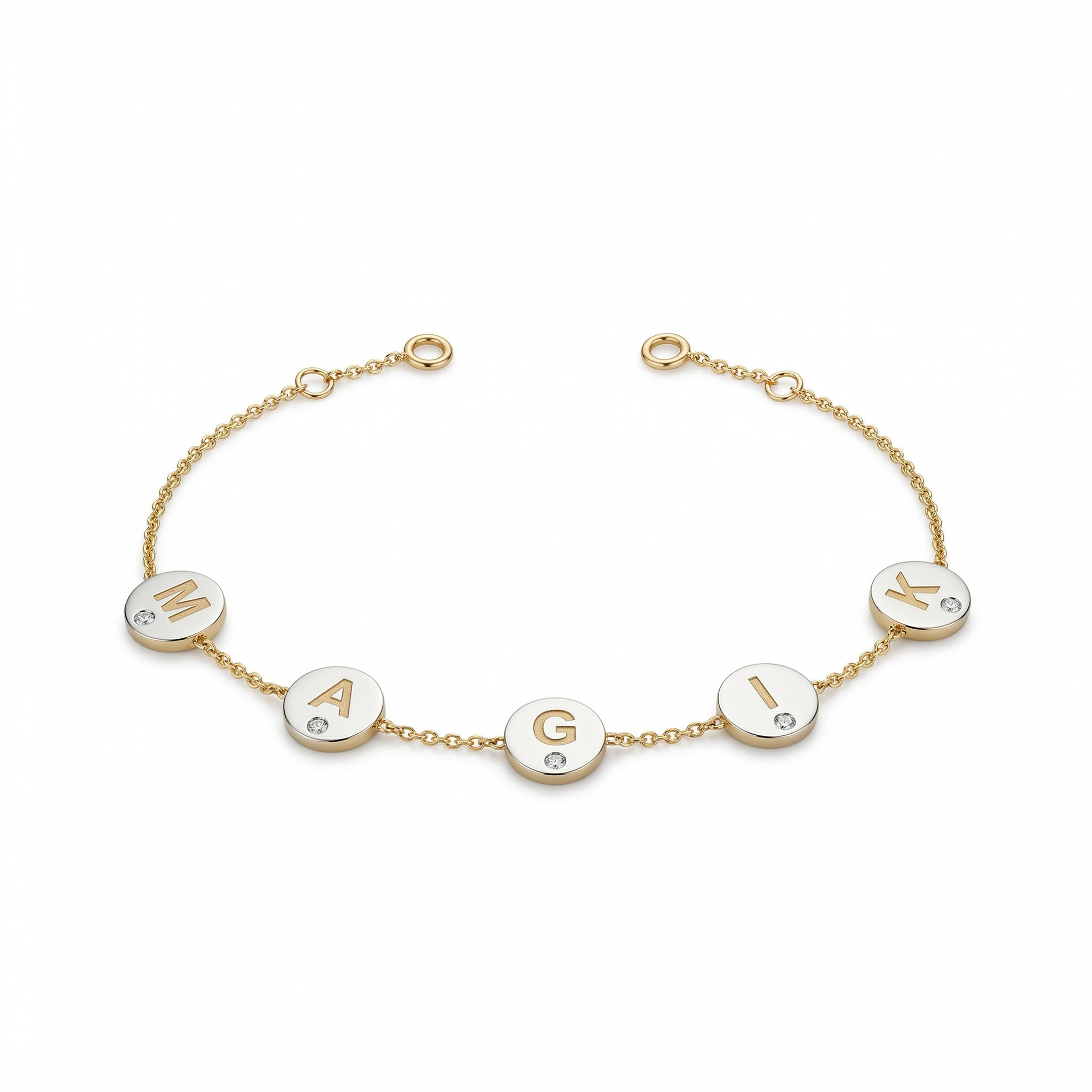 سوار ذهبي مخصص بسلسلة متعددة الأحرف مع ماسات صغيرة