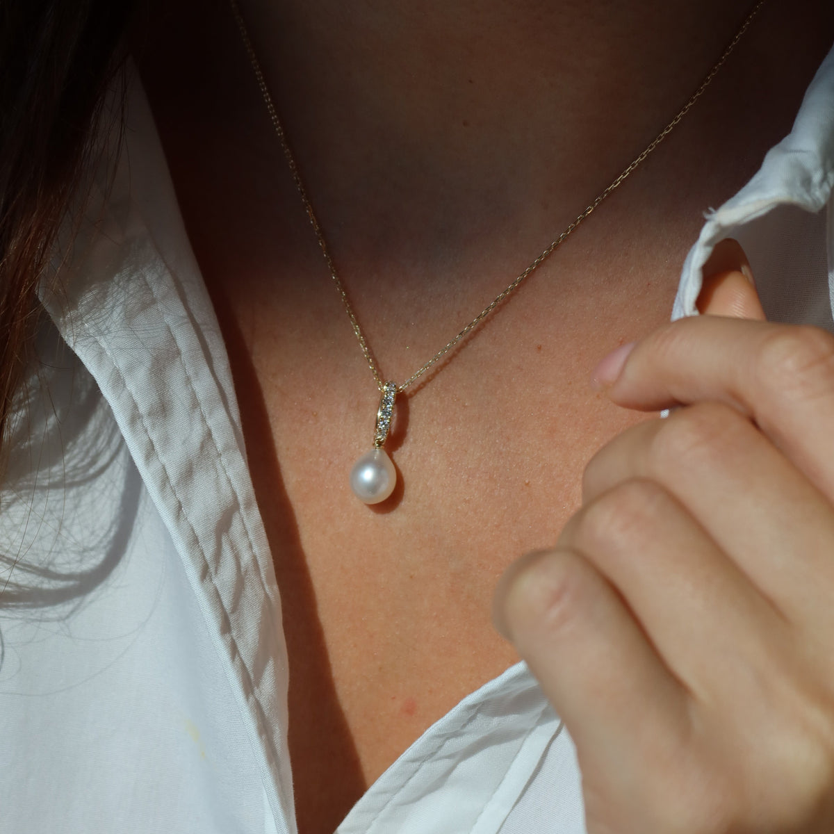South Sea Pearl Pendant with 0.4 Ct Lab grown diamonds