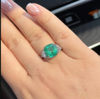 4.85 ct Natural Emerald (Zambia Origin) Ring with 0.7 ct Natural Diamonds