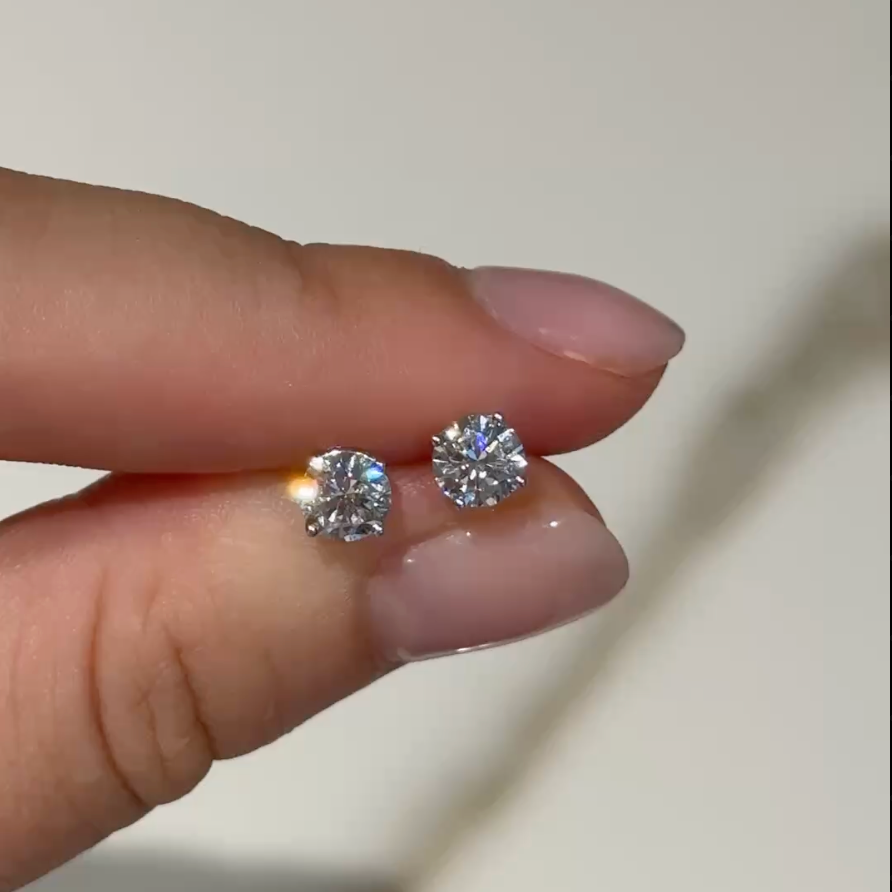 0.52 ct each Round studs Diamond Earrings